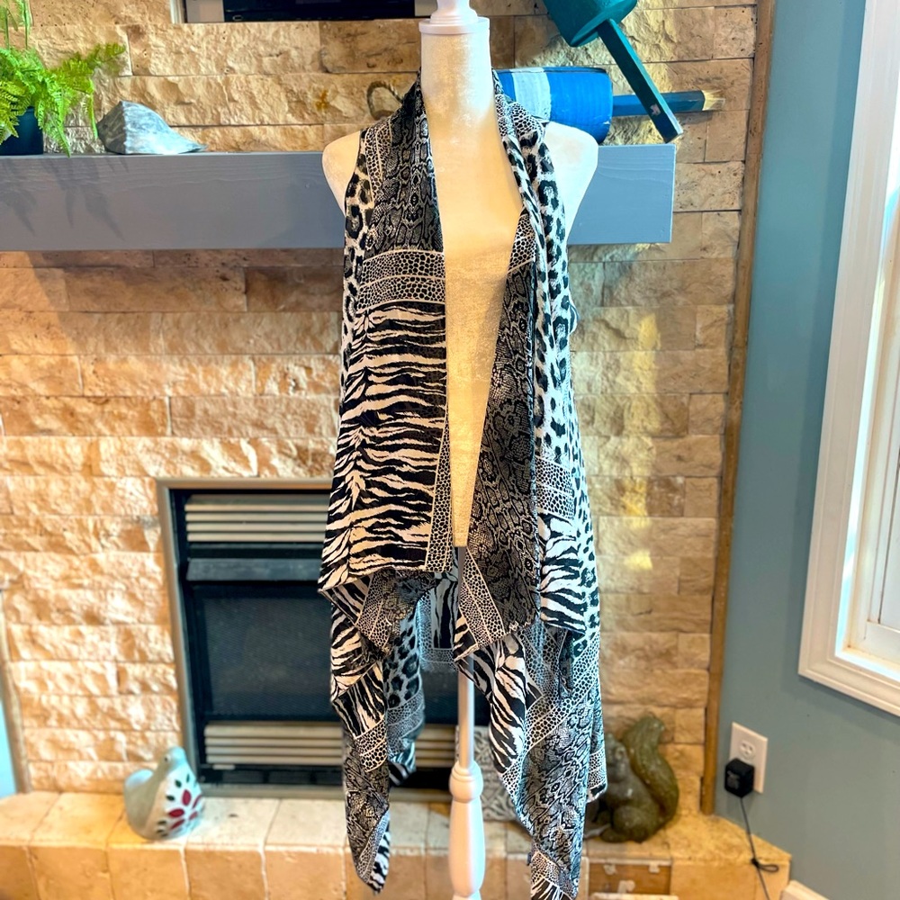 Sax sheer sleeveless camisole